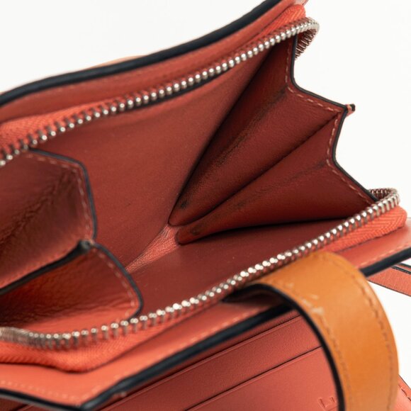 Loewe Light Oat & Honey Leather Compact Bifold Wallet - Picture 11 of 11